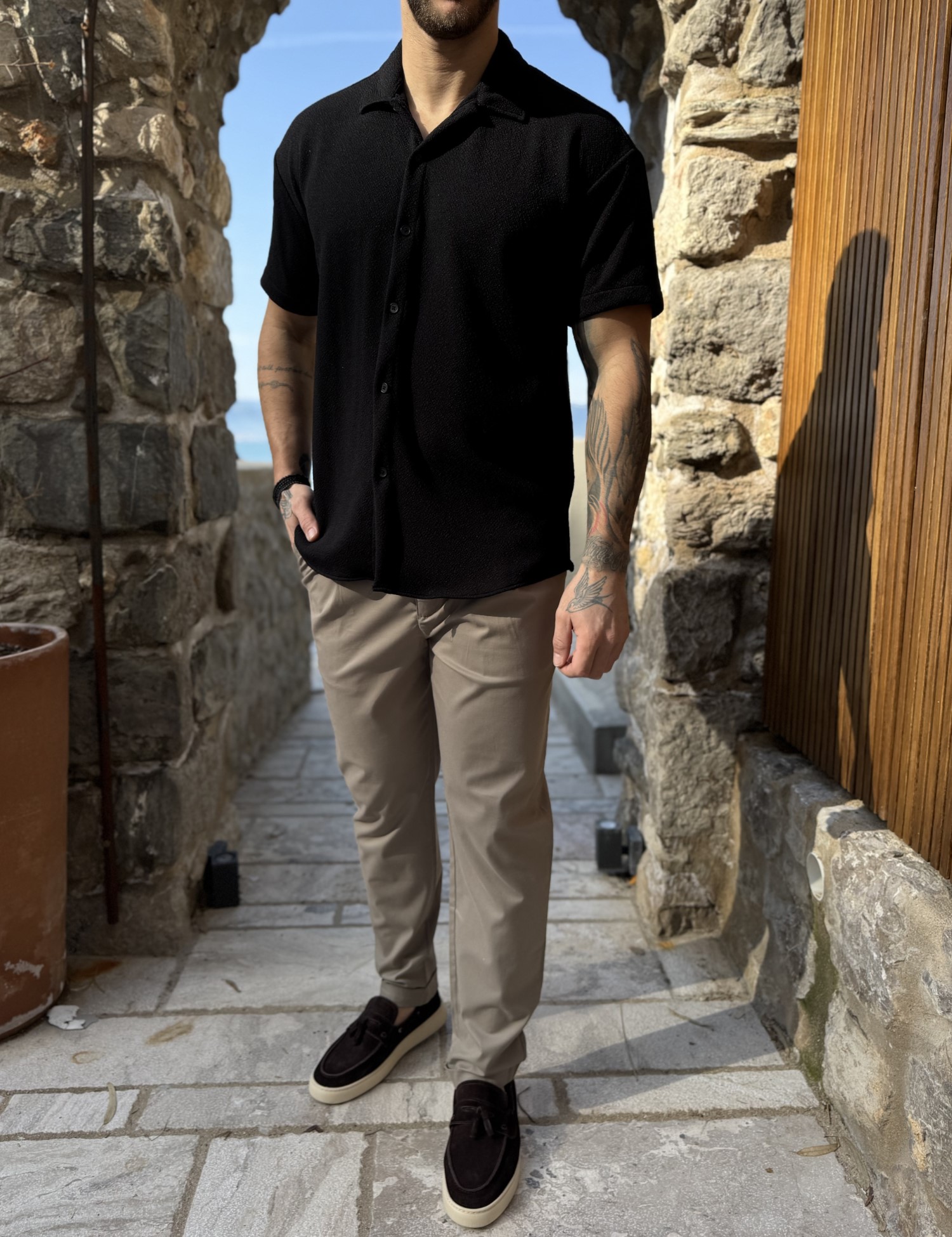 Ανδρικό μαύρο oversized κοντομάνικο πουκάμισο RMZ19142 φωτογραφία